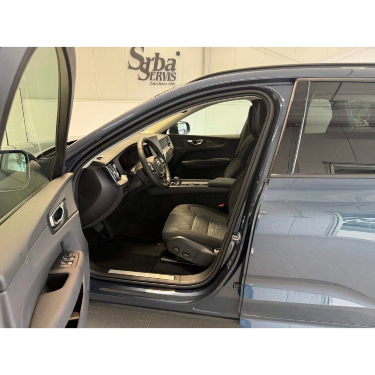 VOLVO XC60 B5 2.0L 250+14 HP AT8 FWD CORE (benzín) s01-55960