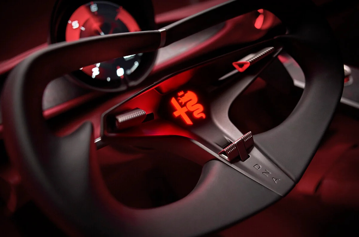 Světová premiéra konceptu Alfa Romeo Cuorerosso