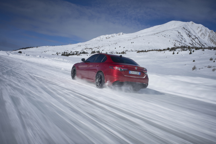 Pohon všech kol, sportovní charakter: 75 let pohonu všech kol Alfa Romeo
