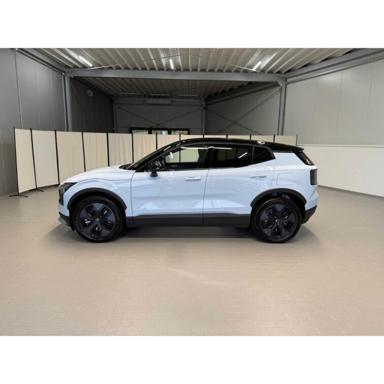 VOLVO EX30 Twin Motor Performance Ultra 428 HP Cross Country s01-55706