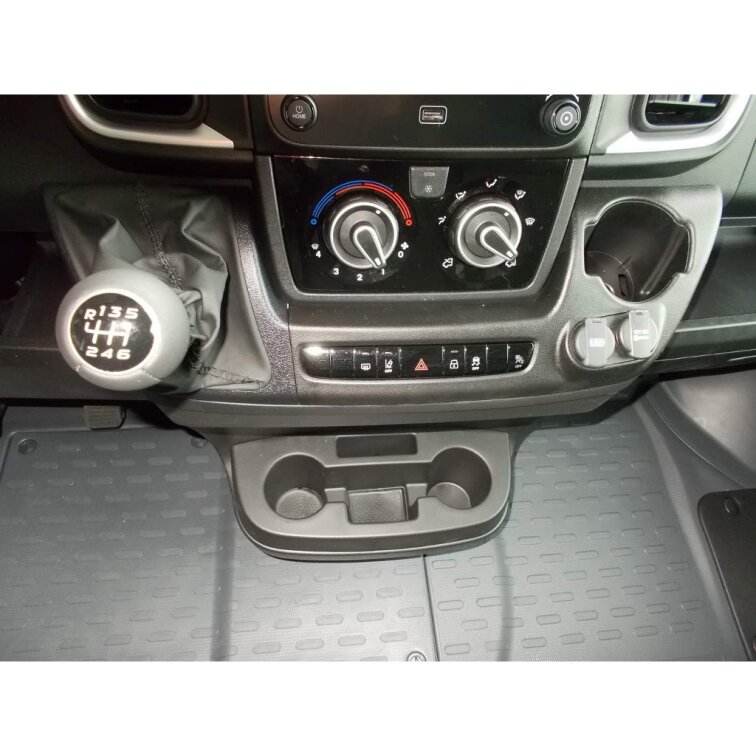 OPEL MOVANO Van 3500 L2H2 2.2 CDTi 140k 6-MT s03-55571