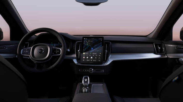 Volvo XC90 se dočká elegantního provedení Black Edition