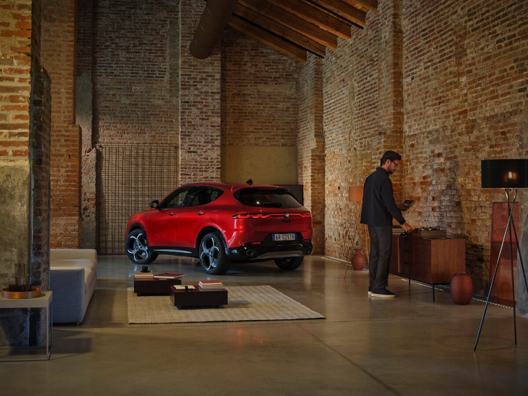 Nová Alfa Romeo Tonale: sportovnější a emotivnější než kdy dříve