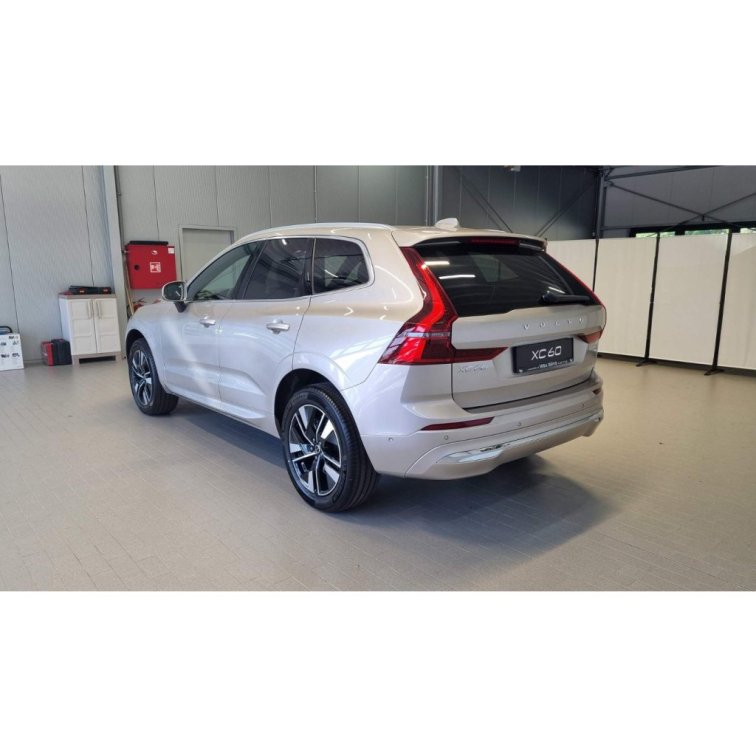 VOLVO XC60 B5 2.0L 250+14 HP AT8 AWD PLUS Bright (benzín) s01-55714