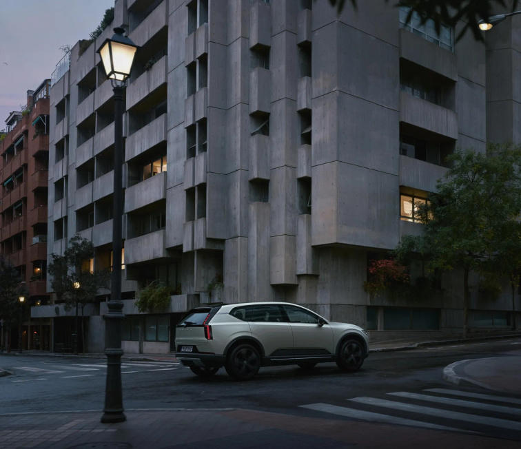 Volvo EX60 Cross Country bylo stvořeno, aby dokázalo více a vidělo dále