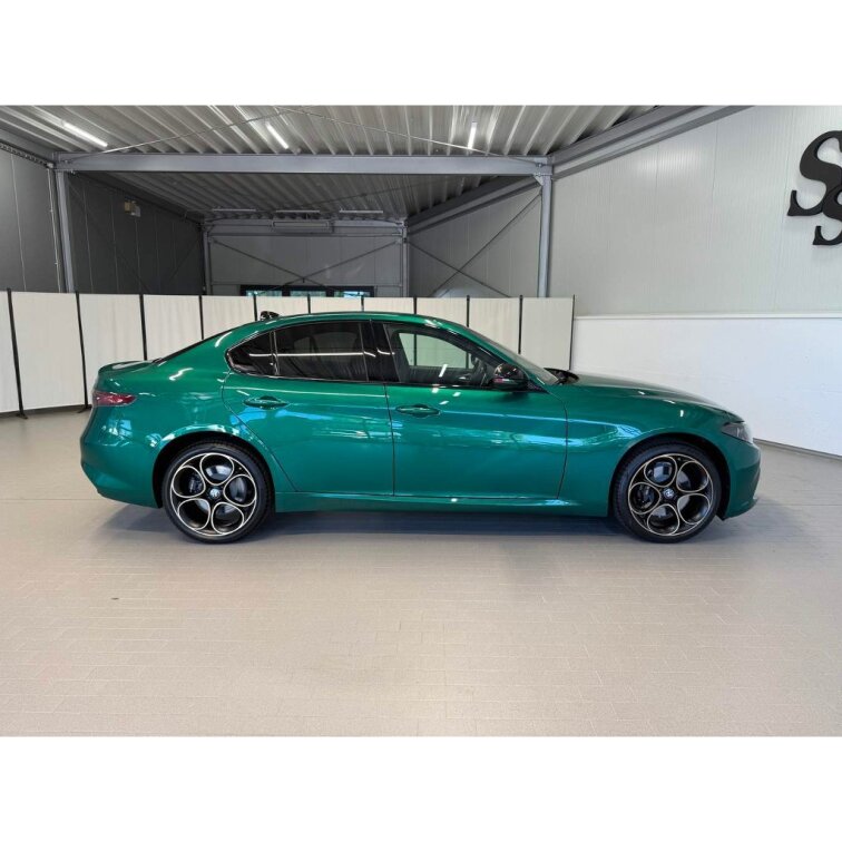 ALFA ROMEO GIULIA 2.0 Turbo 280k AT8 AWD INTENSA s01-56267