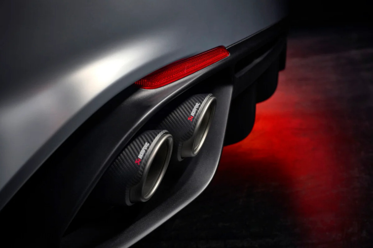 Tvarováno větrem, navrženo vášní: Giulia Quadrifoglio Luna Rossa je nejextrémnější verzí Quadrifoglio všech dob