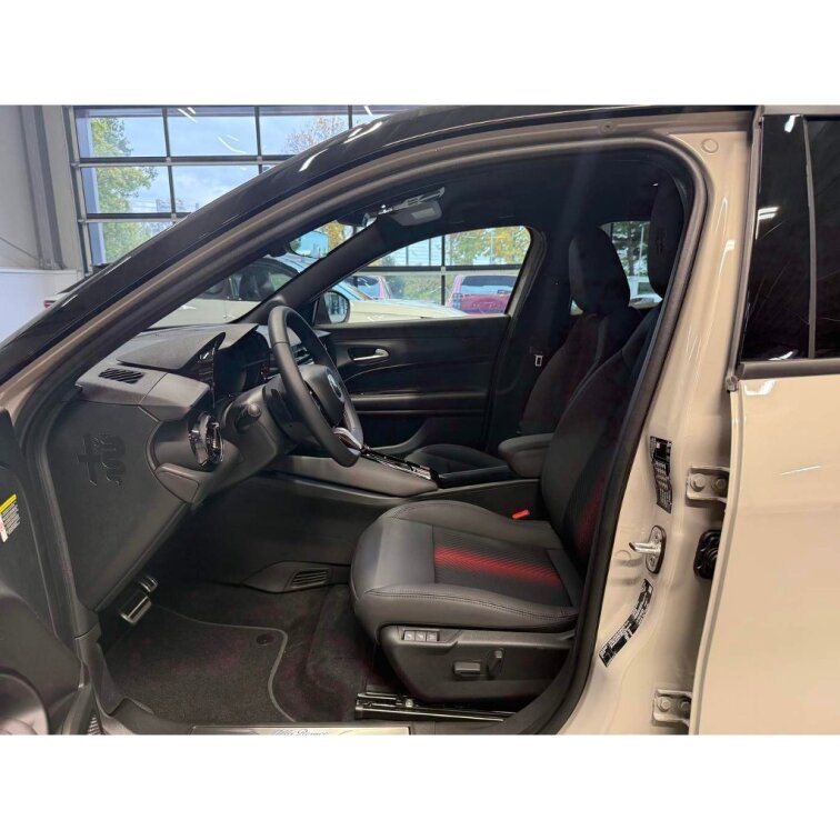 ALFA ROMEO JUNIOR Junior Ibrida Speciale 1.2 Turbo Hybrid 136k s01-55861