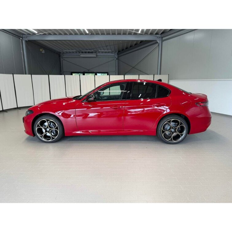 ALFA ROMEO GIULIA 2.0 Turbo 280k AT8 AWD INTENSA s01-56293