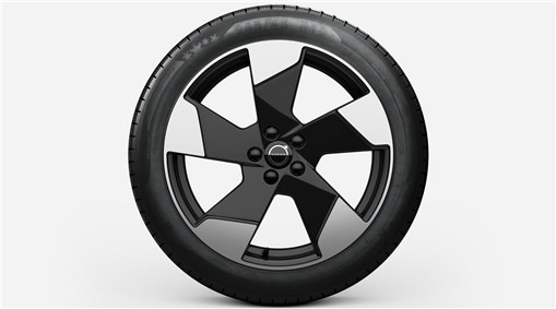 Sada zimních pneu Nokian 245/45 R19 a disků