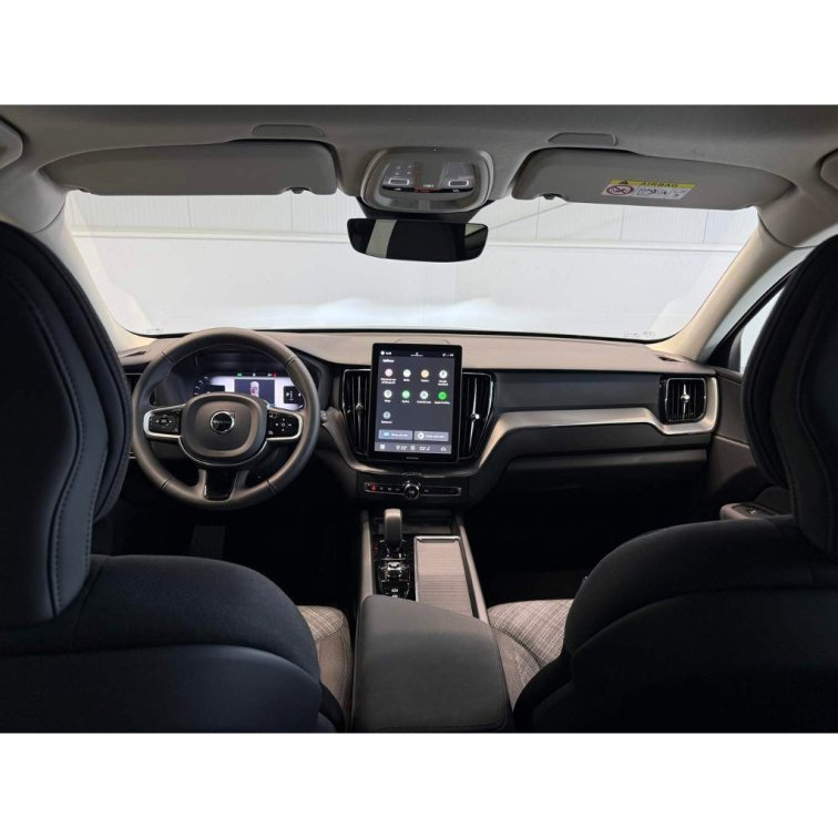 VOLVO XC60 B5 2.0L 250+14 HPAT8 AWD CORE (benzín) s01-55902