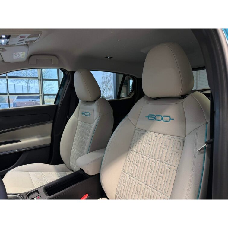 FIAT 600 La Prima 1.2 Turbo Hybrid 145k MHEV eDCT6 s01-56329