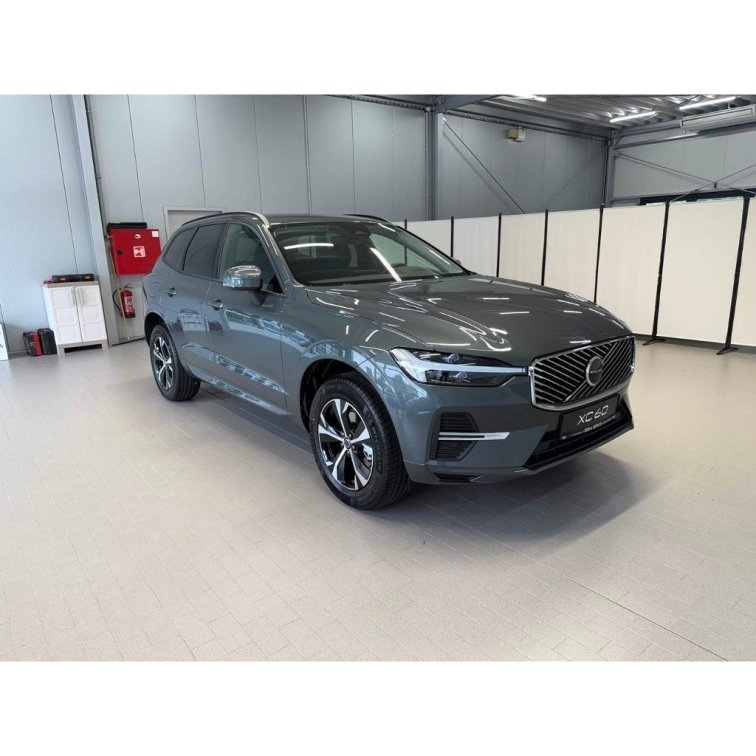 VOLVO XC60 B5 2.0L 250+14 HPAT8 AWD CORE (benzín) s01-55902
