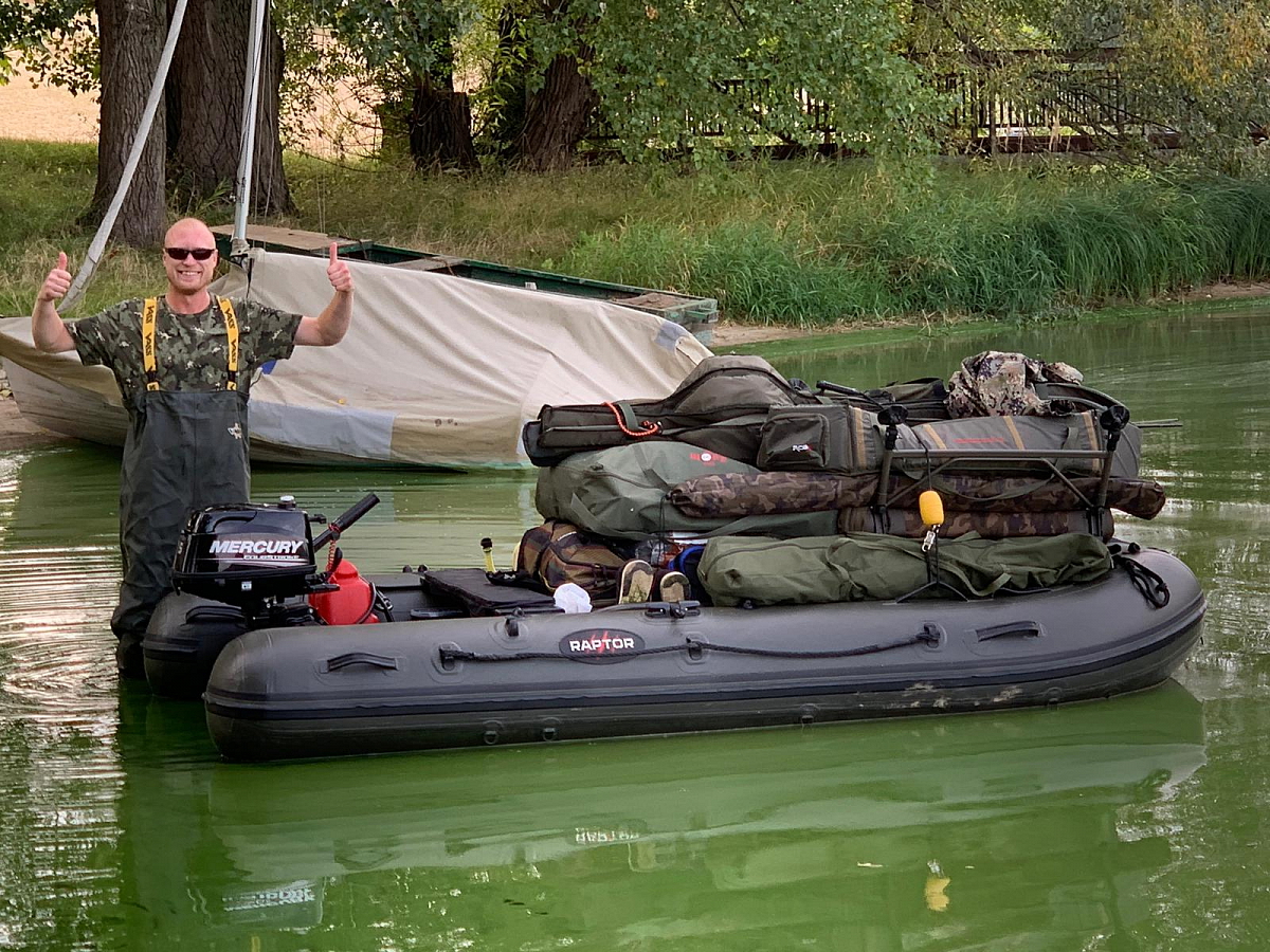 ČLUN RAPTOR 330 X WIDE GREEN CARBON