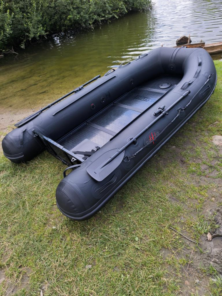 ČLUN RAPTOR 300 X-TREME PRIME CARBON BLACK AIR/ALU