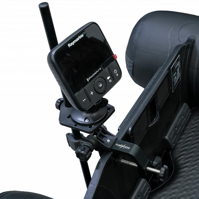 Držák sondy echolotu a obrazovky