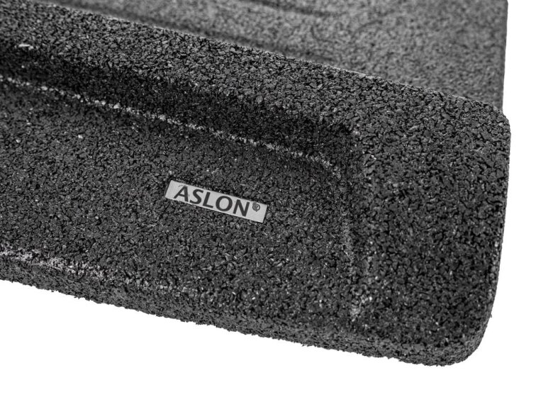 Gumová protiskluzová podložka pod žebřík ASLON 130 x 31 cm, černá