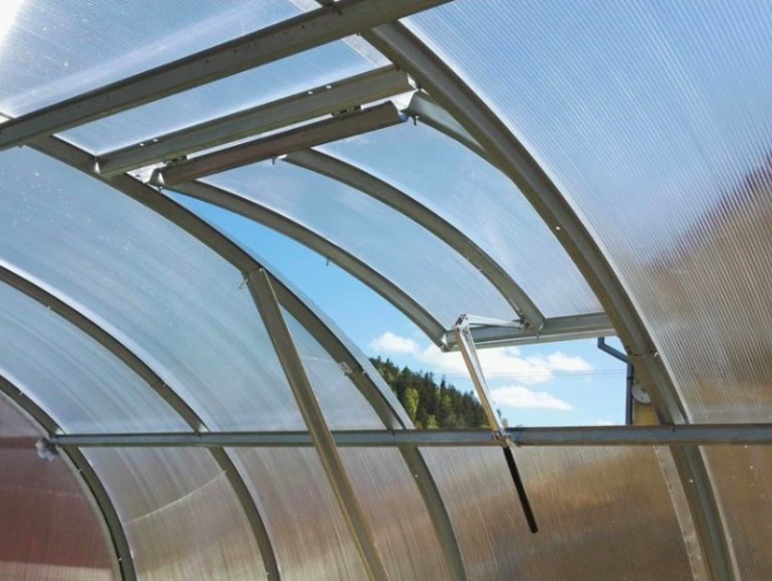 Zahradní skleník Gardentec Kompakt 2 x 3 m, 4 mm