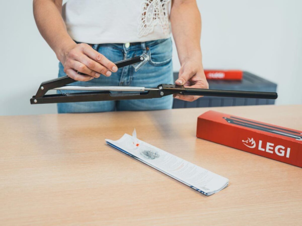 Automatický otvírač LEGI pro střešní skleníková okna - univerzální