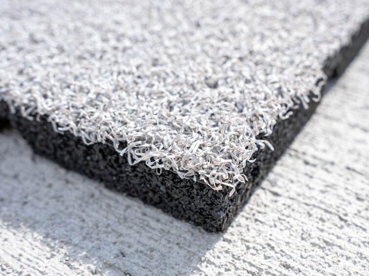 Gumová trávníková dlaždice ASLON 50 x 50 cm, Stone Grey