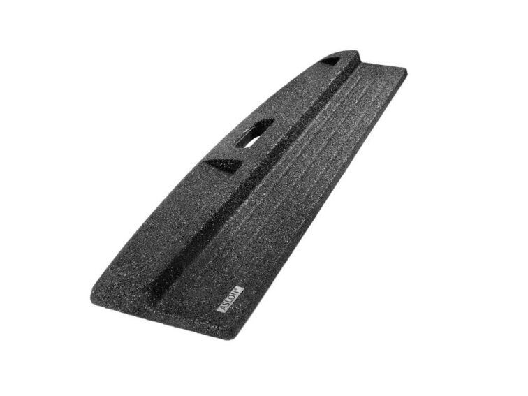 Gumová protiskluzová podložka pod žebřík ASLON 130 x 31 cm, černá