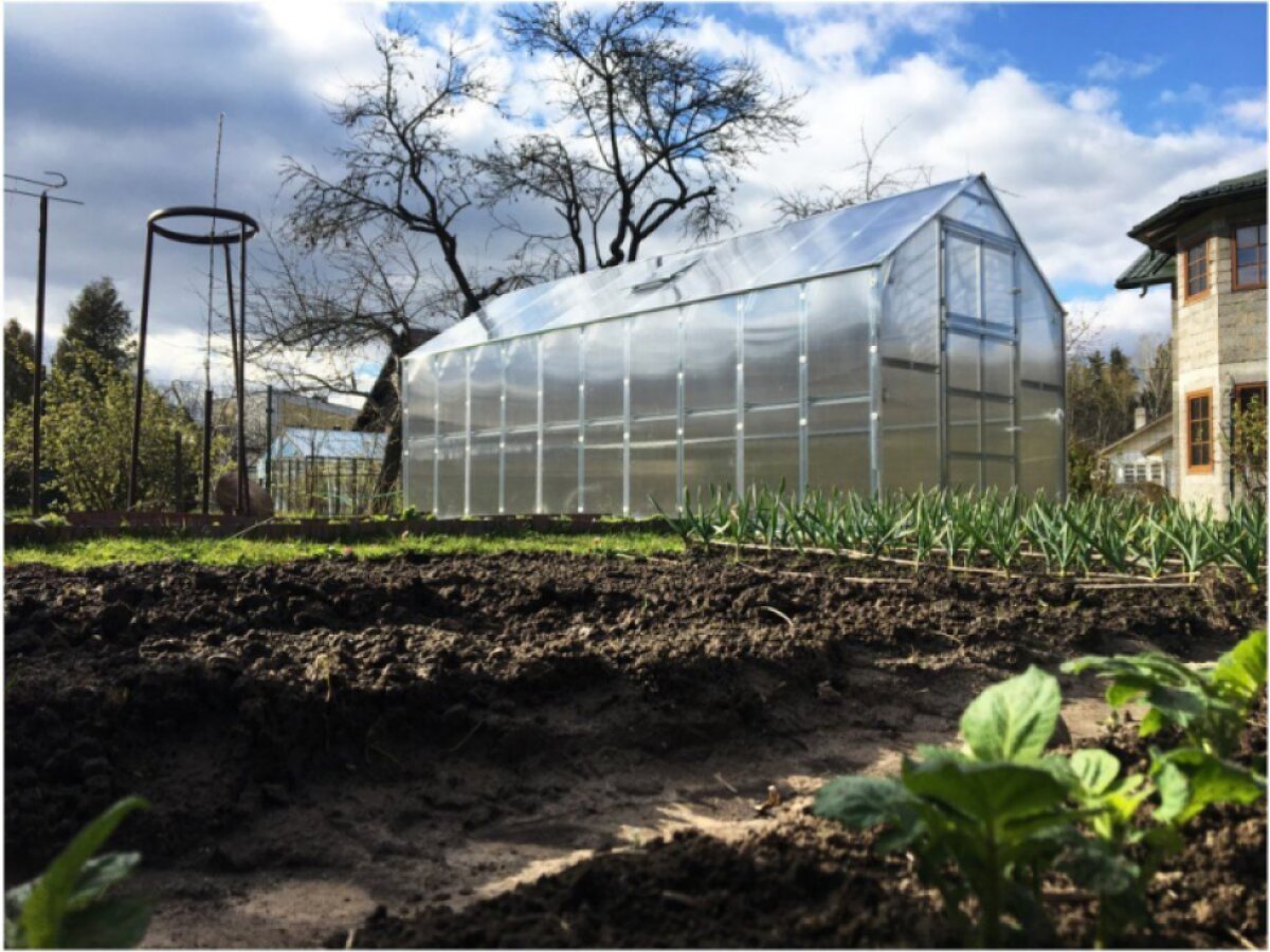 Zahradní skleník Gardentec H 3,17 x 2,35 m