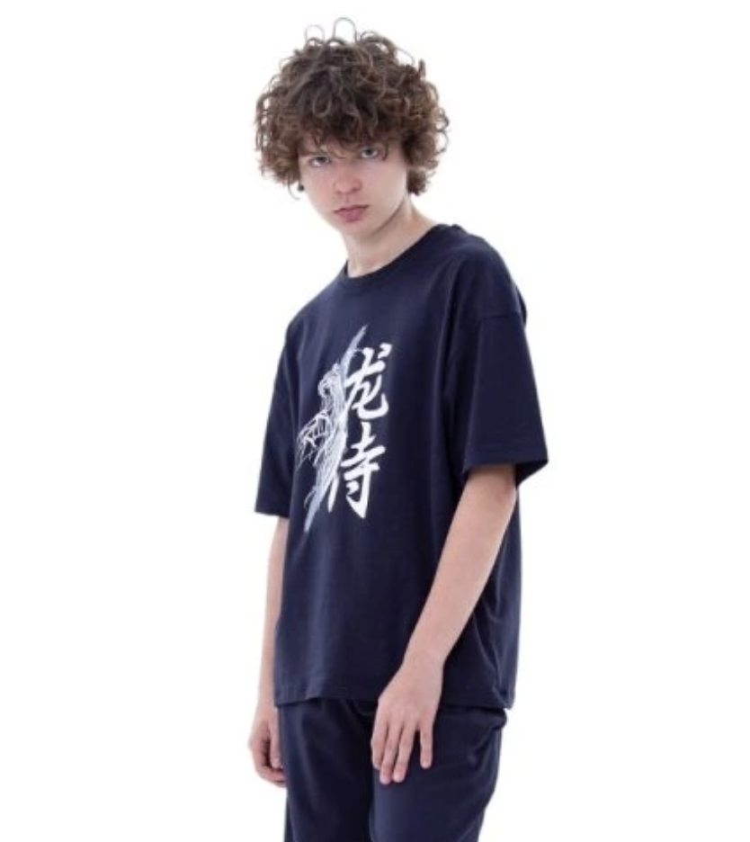 Kvalitní bavlna vs. levná bavlna: Proč se některá trička žmolkují a jiná ne?