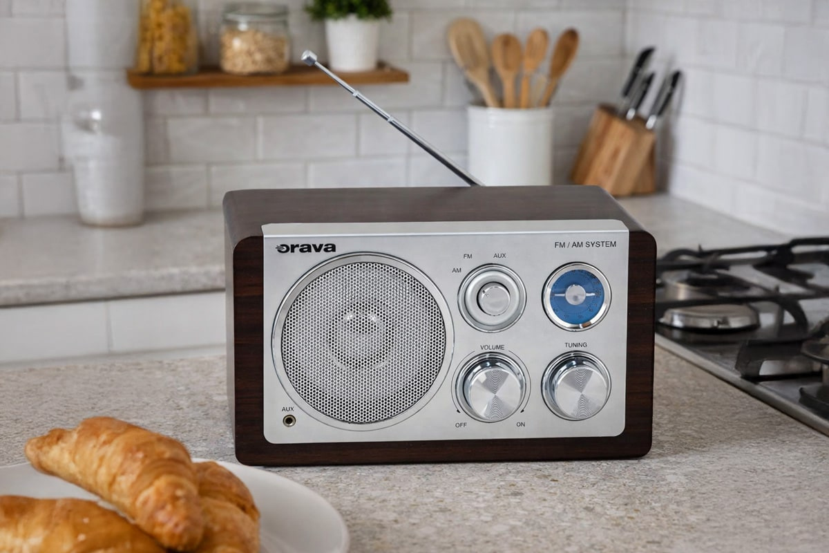 Orava RR-19 C - Retro rádio