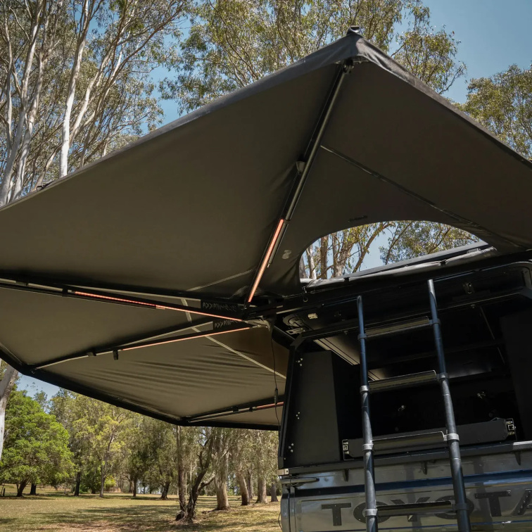 Markýza Bushwakka 270 Extreme Darkness Pro se vstupem - Black