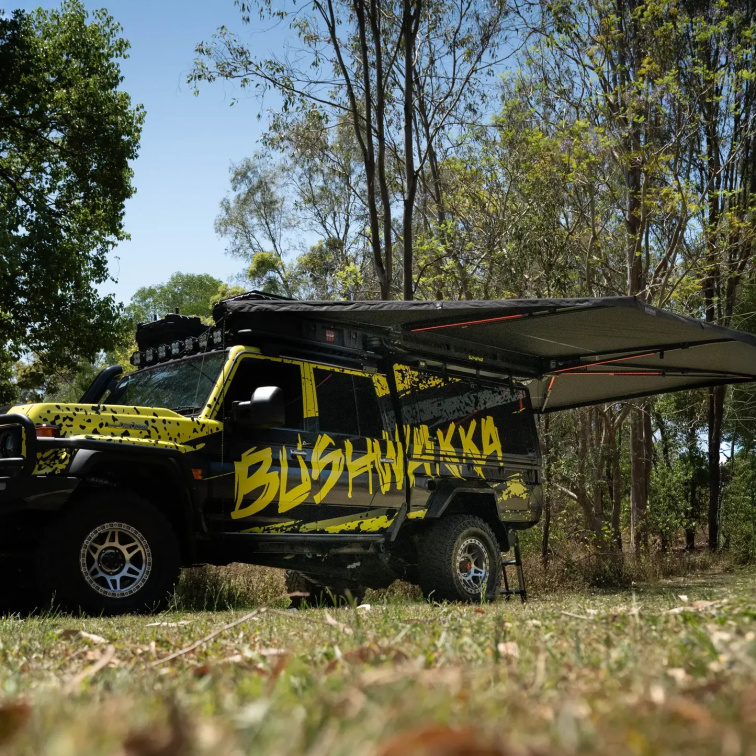 Markýza Bushwakka 270 Extreme Darkness Pro se vstupem - Black