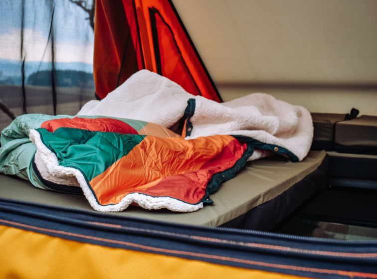 Deka Voited CloudTouch 4 v 1 - Lens