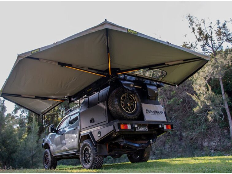 Markýza Bushwakka 270 Extreme Darkness se vstupem