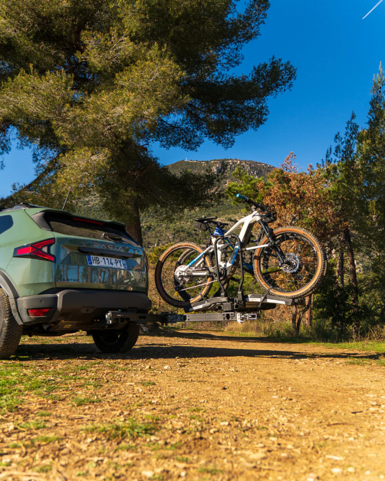 Otočné rameno pro nosič kol