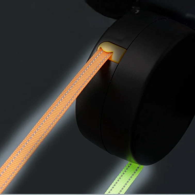 Dvojité automatické vodítko pre psov