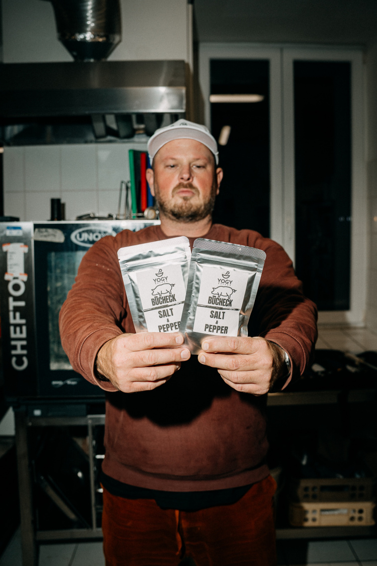 BUCHECK x YOGY Salt & Pepper