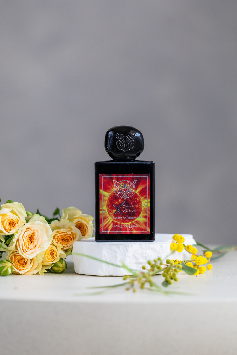 <alt="Lorenzo Pazzaglia Sweet Xplosion – gurmánský niche parfém s mistrovsky vyladěnou kompozicí">