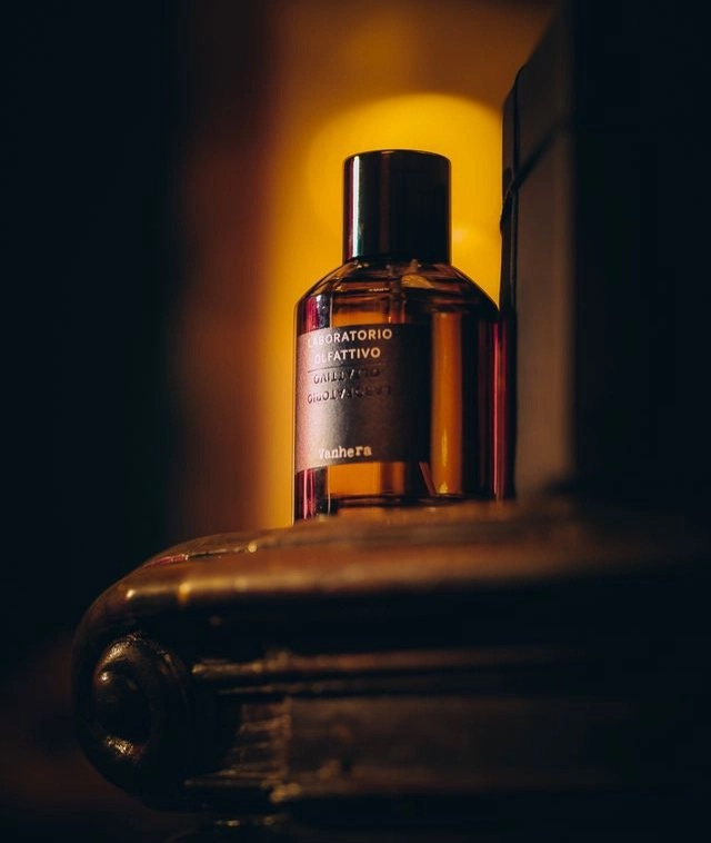 LABORATORIO OLFATTIVO Vanhera