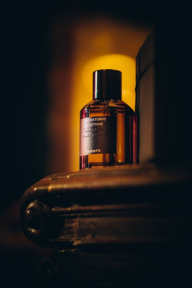 LABORATORIO OLFATTIVO Vanhera