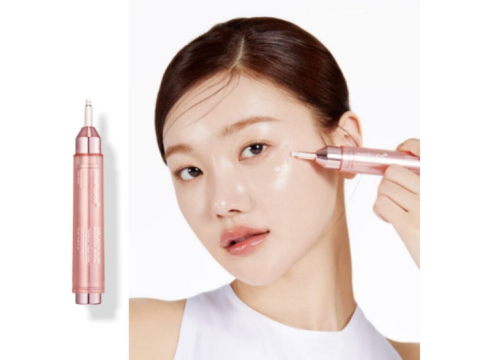 MEDICUBE - COLLAGEN GLOW BOOSTER SERUM - Rozjasňující kolagenové sérum pro pevnější a pružnější pleť 15 ml