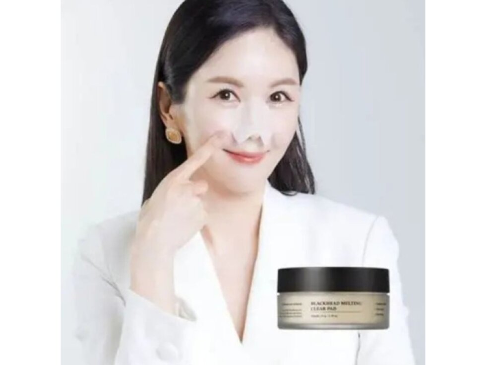 SUNGBOON EDITOR - BLACKHEAD MELTING CLEAR PAD - Čisticí rozpuštěcí tamponky na černé tečky a ucpané póry 30 ks