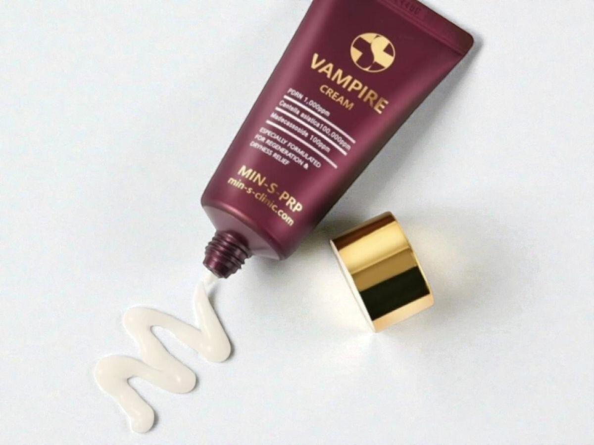 POUR LA PEAU – VAMPIRE CREAM – Regenerační krém s polynukleotidy PDRN a Centella Asiatica 50 ml