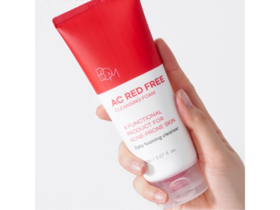 B.O.M. -AC RED FREE CLEANSING FOAM - Čisticí pěna s kyselinou salicylovou a Centellou 150 ml
