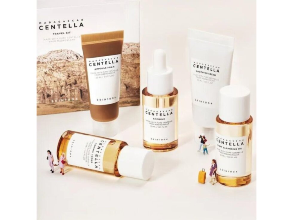 SKIN1004 - MADAGASCAR CENTELLA TRAVEL KIT - Cestovní sada se zklidňující Centellou pro kompletní péči o pleť 5 miniatur