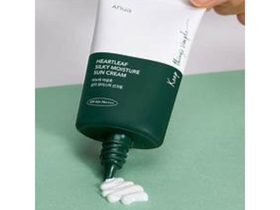 ANUA - HEARTLEAF SILKY MOISTURE SUNCREAM - Opalovací krém s houttuynií srdčitou SPF 50+ PA++++ 50 ml