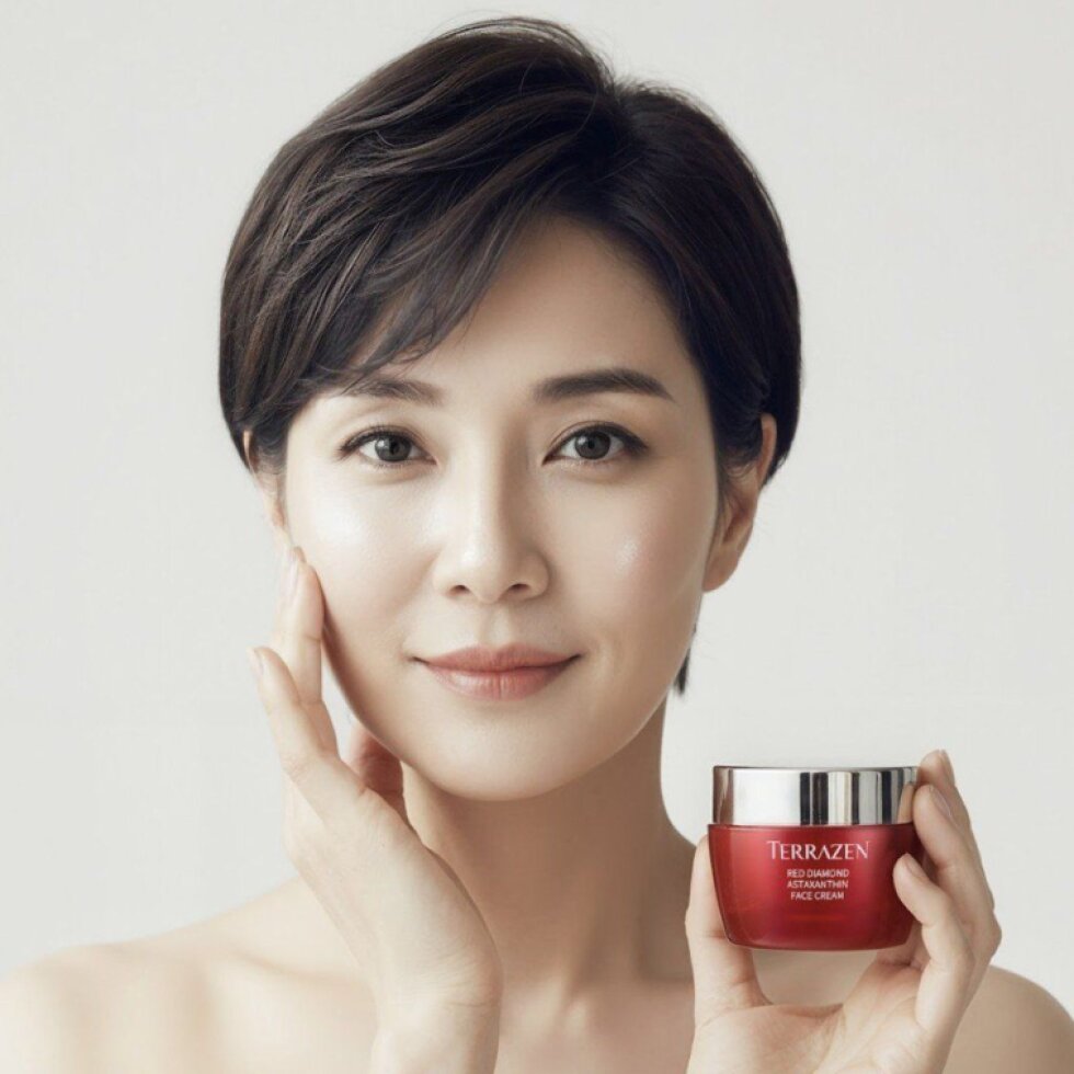 Terrazen - Red Diamond Astaxanthin Face Cream - Luxusní omlazující pleťový krém s astaxanthinem, resveratrolem a ceramidy 50 ml
