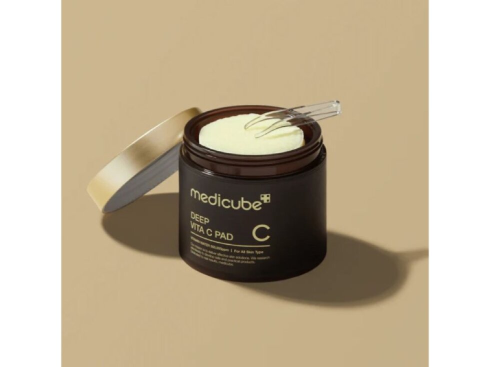 MEDICUBE - DEEP VITA C PAD - Rozjasňující tonerové polštářky s vitamínem C a niacinamidem 70 ks