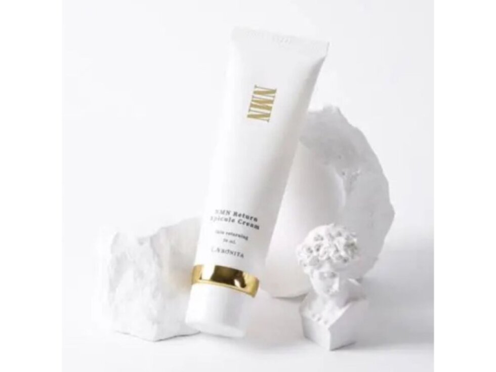 LA BONITA - NMN RETURN SPICULE CREAM - Regenerační krém se spikulami a NMN pro obnovu pleti 30 ml