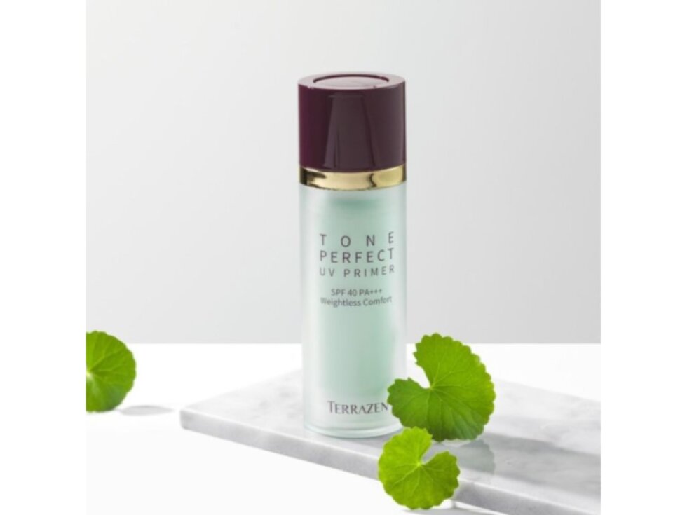 TERRAZEN - MAKE-UP TONE PERFECT PRIMER SPF40 PA+++ - Korekční CC krém & make-up primer se zeleným odstínem pro sjednocení pleti a SPF 30 ml