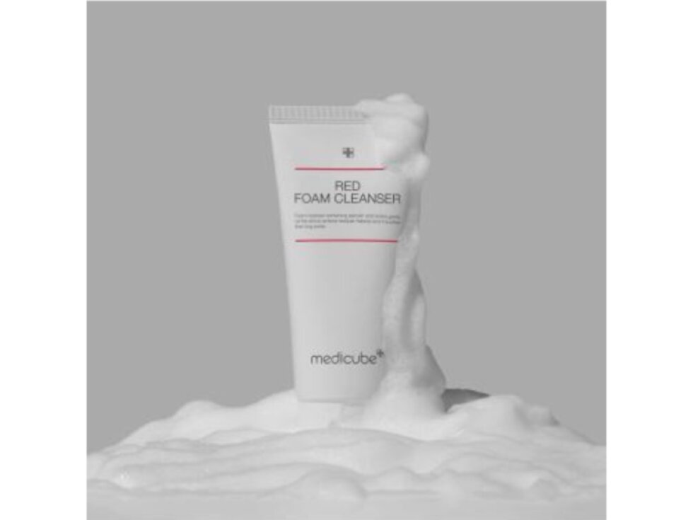 MEDICUBE - RED FOAM CLEANSER - Čisticí pěna pro problematickou a citlivou pleť 120 ml