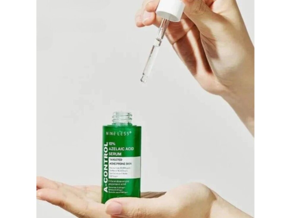 NINE LESS - A-CONTROL10% AZELAIC ACID SERUM - Vysoce koncentrované sérum s 10 % kyseliny azelaové pro aknózní pleť 30 ml